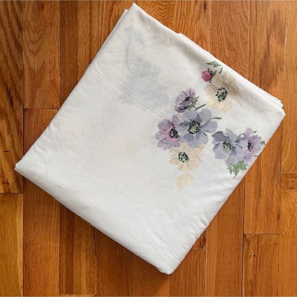 Vintage Full Size Flat Sheet white with cottagecore flowers Cannon